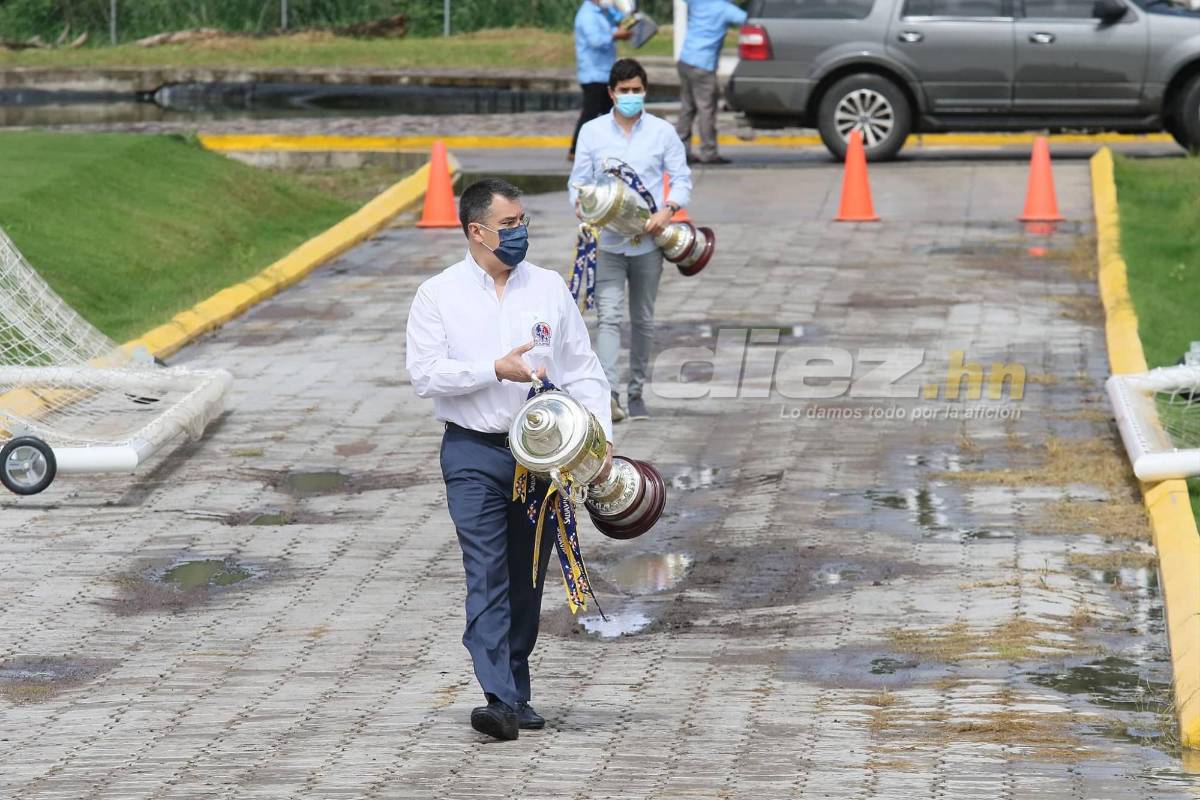 El ‘militar’ Beckeles y la gran sorpresa: así fue el regreso y el primer entrenamiento de Pedro Troglio con el Olimpia