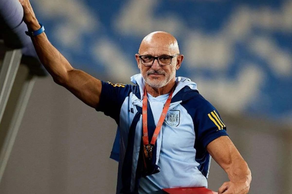 De la Fuente lo deja fuera del Mundial: el futbolista más utilizado por el DT de España y le comunica su decisión