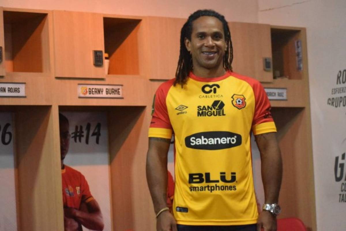 Centroamérica: Definido el futuro de Alex López, dos bajas en Marathón y se agita el mercado en Costa Rica