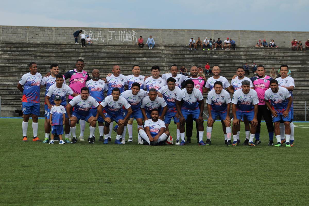 Amado Guevara regresa a Honduras: Mundialistas y figuras hondureñas se reúnen en juego de Leyendas en La Paz