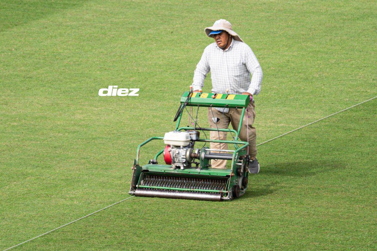 Estadio Nacional recibe los últimos retoques para el Honduras-Haití: así luce la cancha previo a la batalla