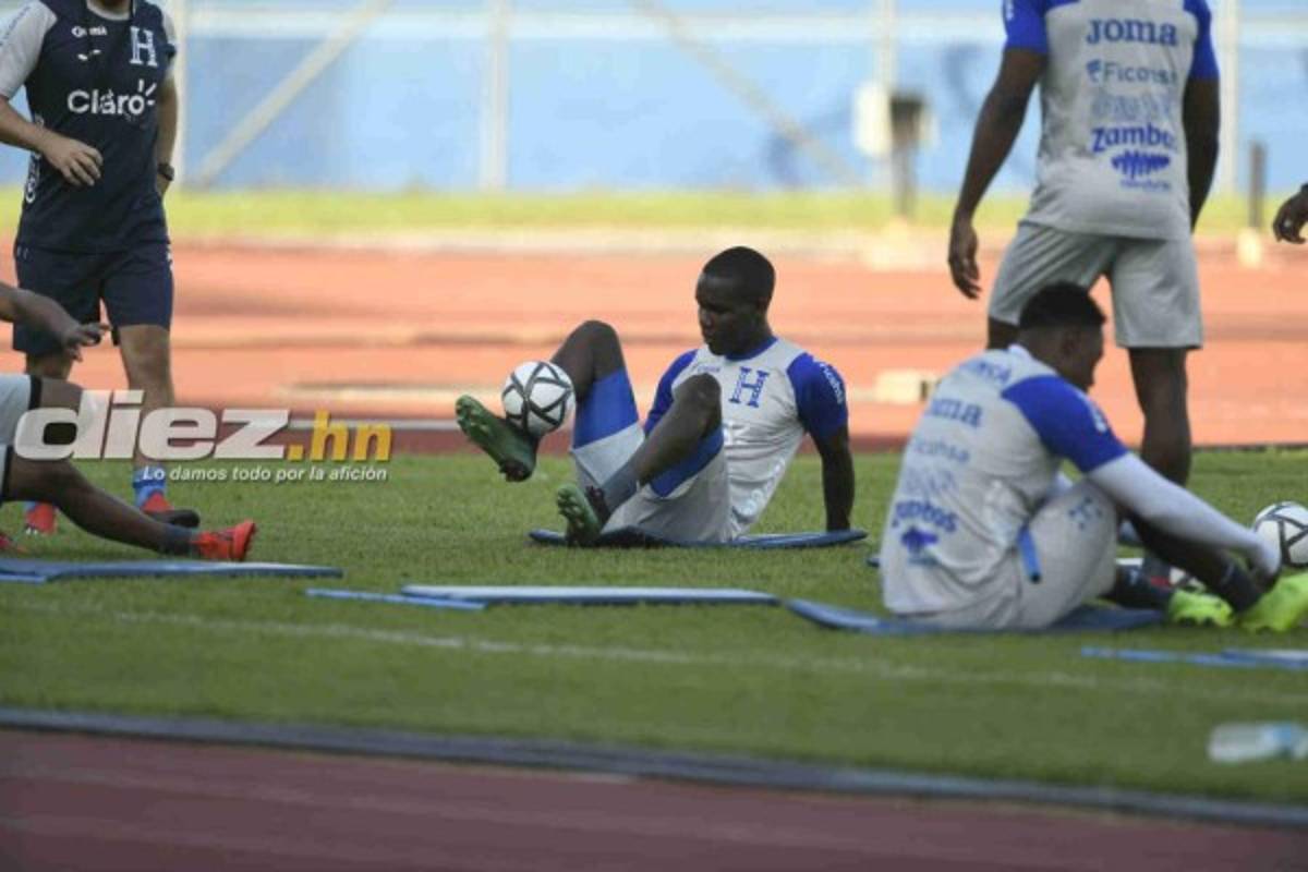 Risas y la broma de Elis a 'Choco' en el entreno de la Selección de Honduras