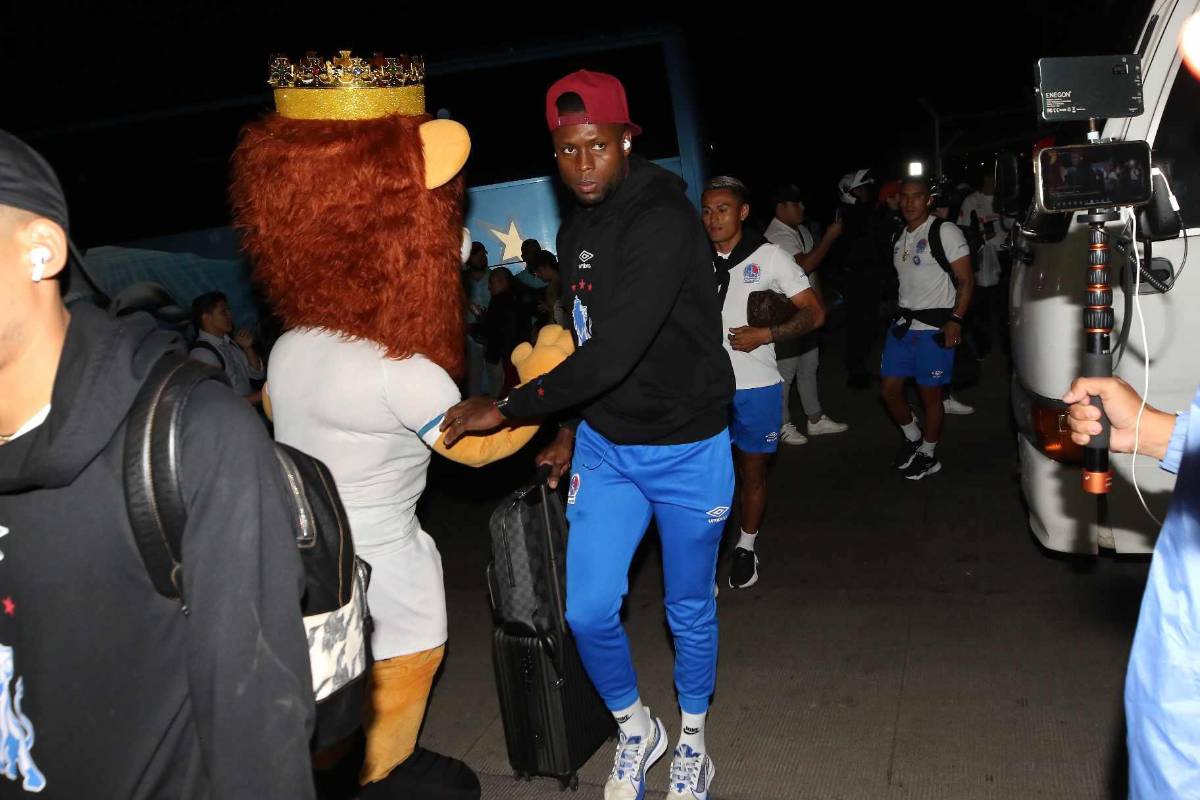 Olimpia vs Olancho FC: Los ‘gringos’ y venezolanos y lo que estos niños hicieron a los jugadores de potros en su llegada
