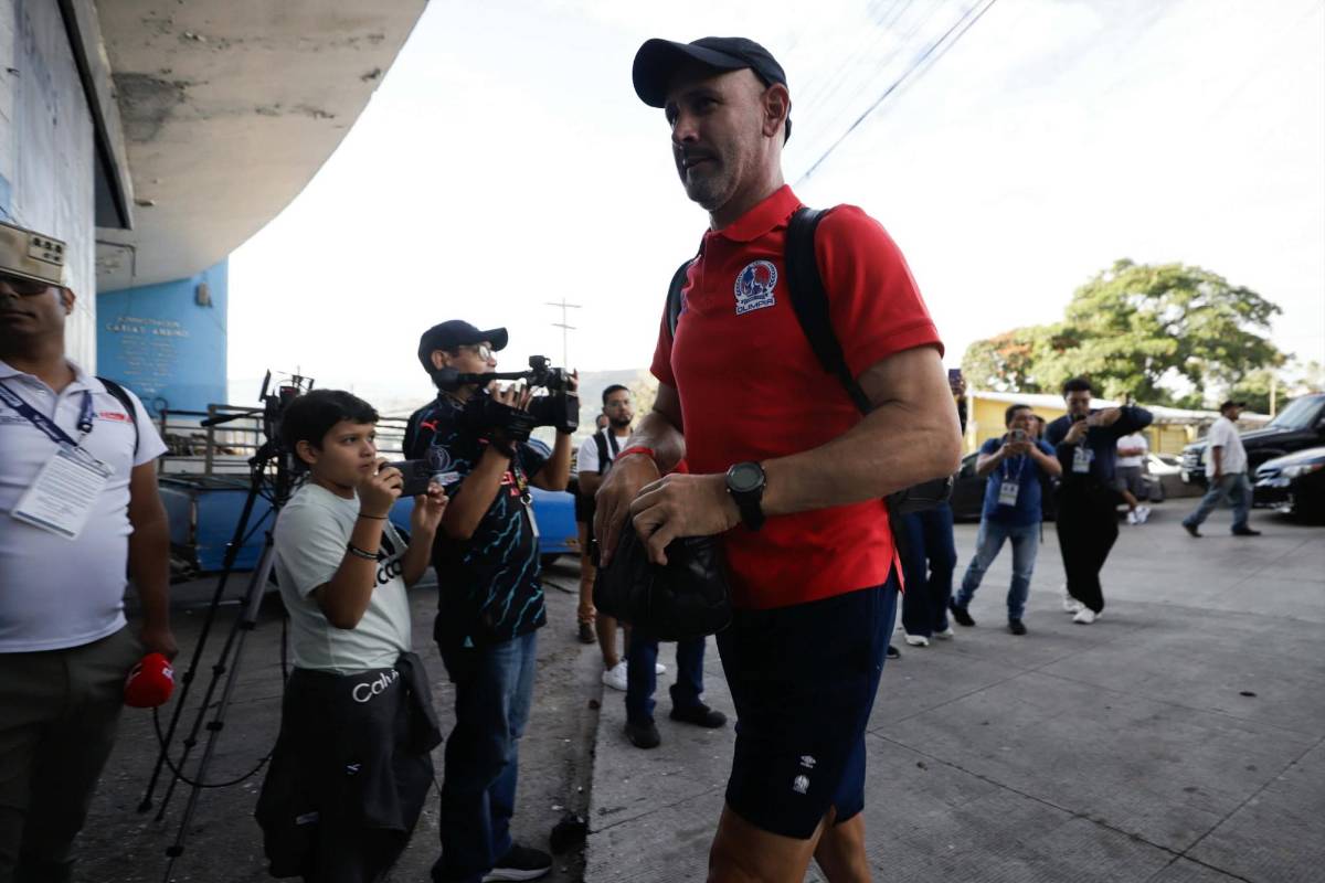 Bella periodista destacó, Saíd se soltó y el 11 que Olimpia no utilizó: así fue el juego donde Victoria no se presentó