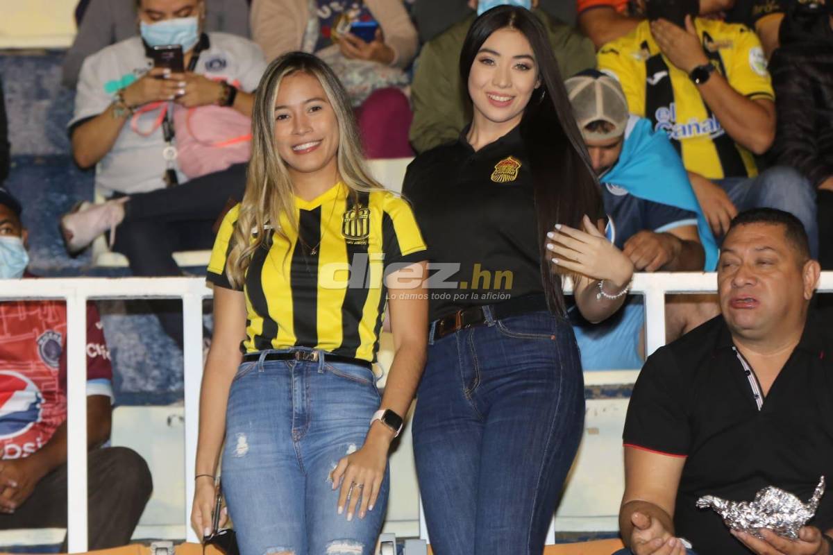 No lo viste en TV: La ‘barbie’ que apoyó a Real España, el duro lamento de Klusener y así captaron al Bolillo Gómez