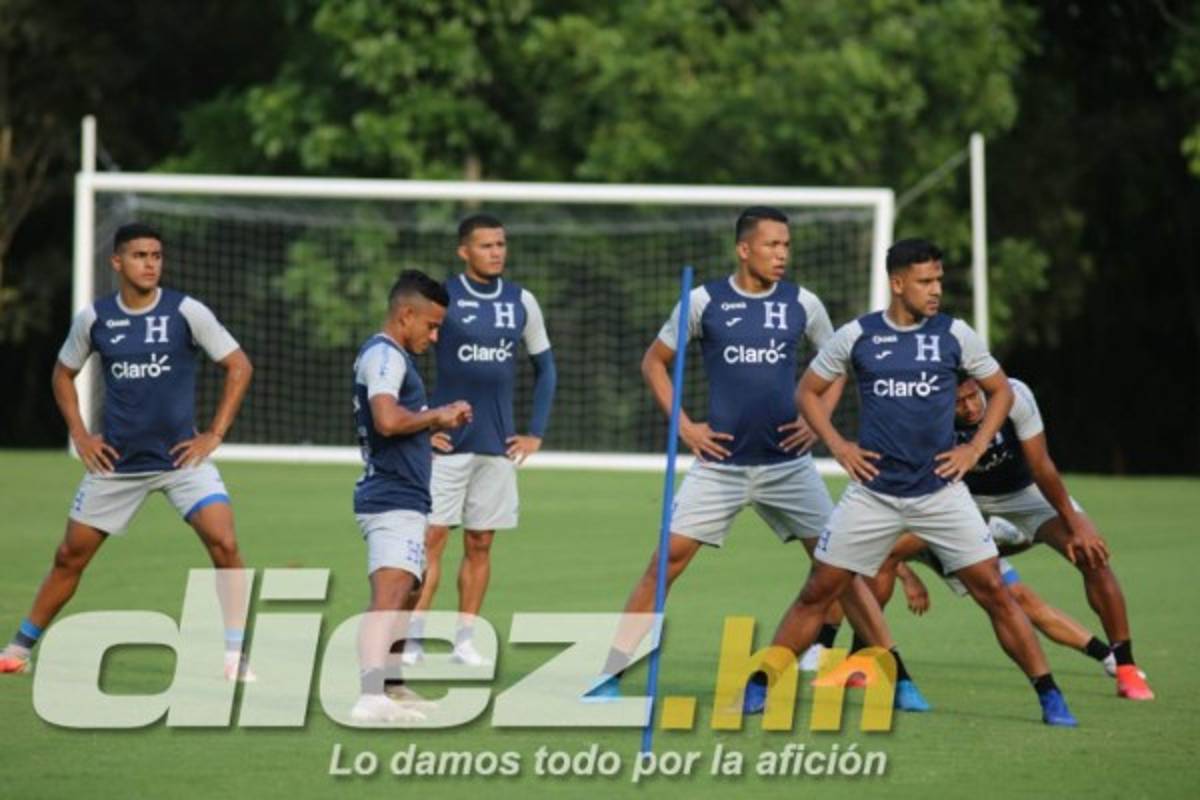 El 'spray mágico' de Fabián Coito y la plática con Choco Lozano: Así fue el cuarto día de entrenamiento de Honduras