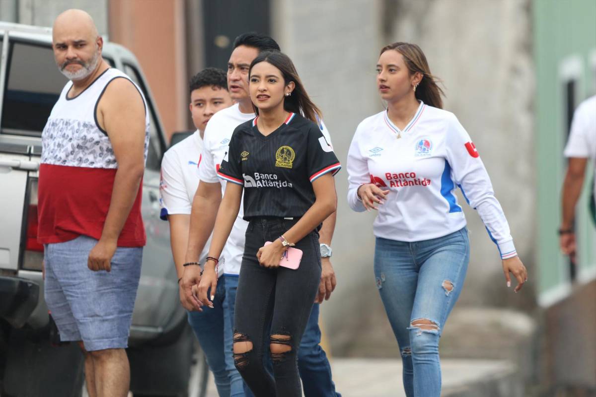 El cántico de Diego Vázquez con el Motagua, tremendo show de la Ultra y la hermosa olimpista que enamoró en el Nacional