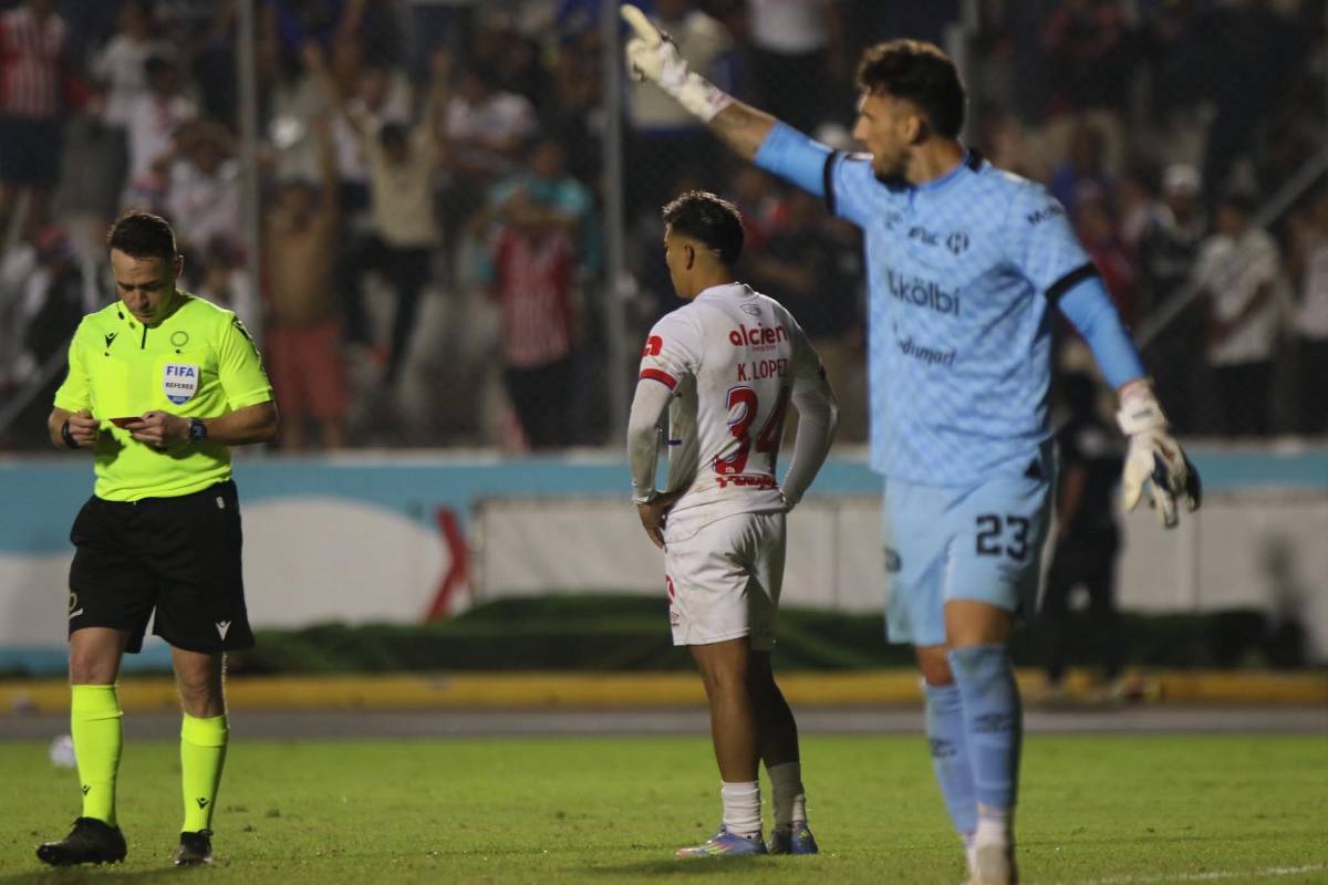 Alajuelense le pintó la cara, decepción en Olimpia al fallar en Copa Centroamericana 2025 y lágrimas al salir en camilla