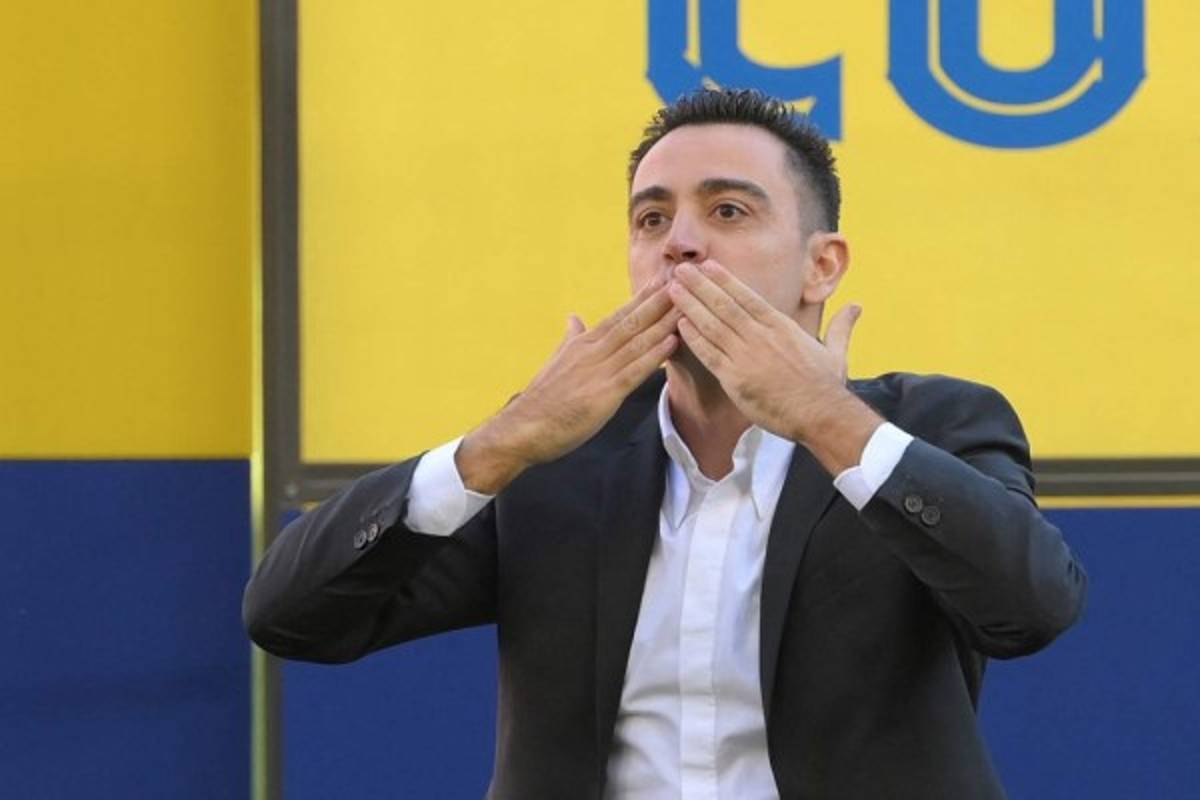 Así fue el regreso de Xavi al Barcelona: tremenda emoción, recuerda a Messi y el invitado sorpresa en el Camp Nou