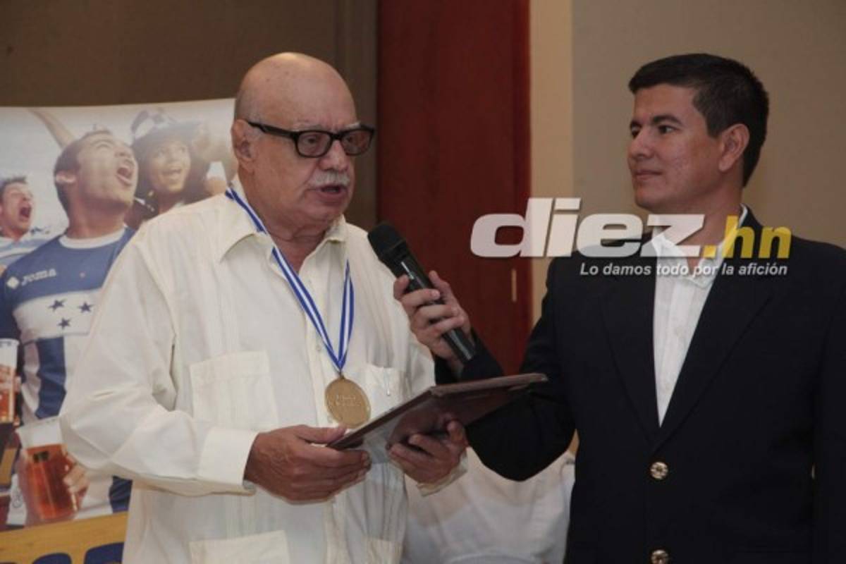 EN FOTOS: Las inolvidables imágenes del periodista Tito Handal