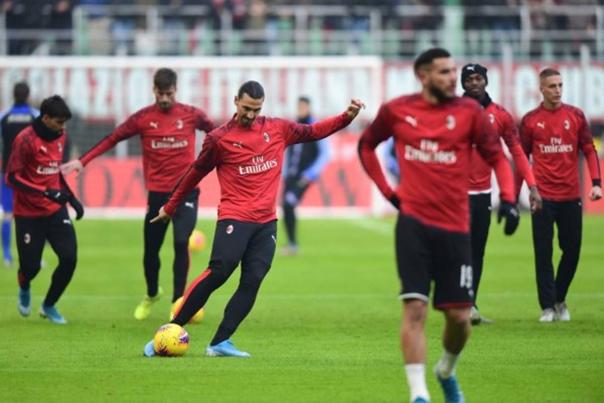 Así fue debut de Zlatan Ibrahimovic con el AC Milan en Italia: Muchas risas y locura en las gradas