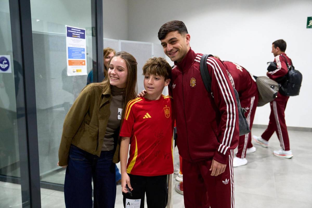 ¡Junto a Lamine Yamal! Directivos de la selección de Honduras visitan concentración de España y así fue el gesto del jugador