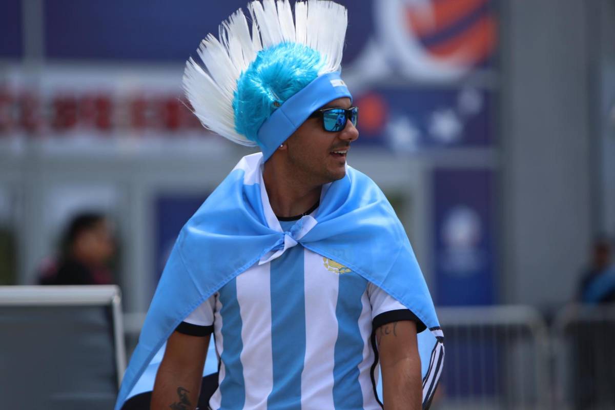 La belleza argentina, la que mostró demás, los asiáticos con la camiseta de Messi y la famosa hondureña en Copa América