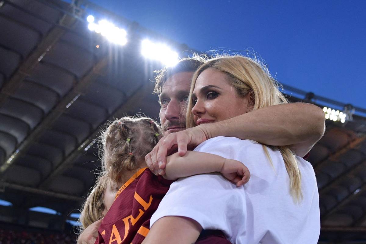 Destapan infidelidad de Francesco Totti con una economista de 33 años: Así reaccionó el ex futbolista de la Roma