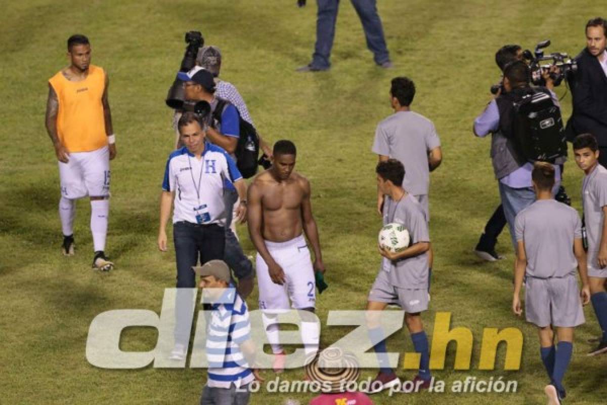 Alegría y llanto, así celebraron jugadores de Honduras el pase al repechaje