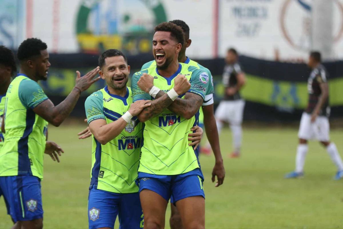 Un caballo y una 'piscina' protagonistas en Liga Nacional; el golazo que silenció el Morazán y la pesadilla del Real España