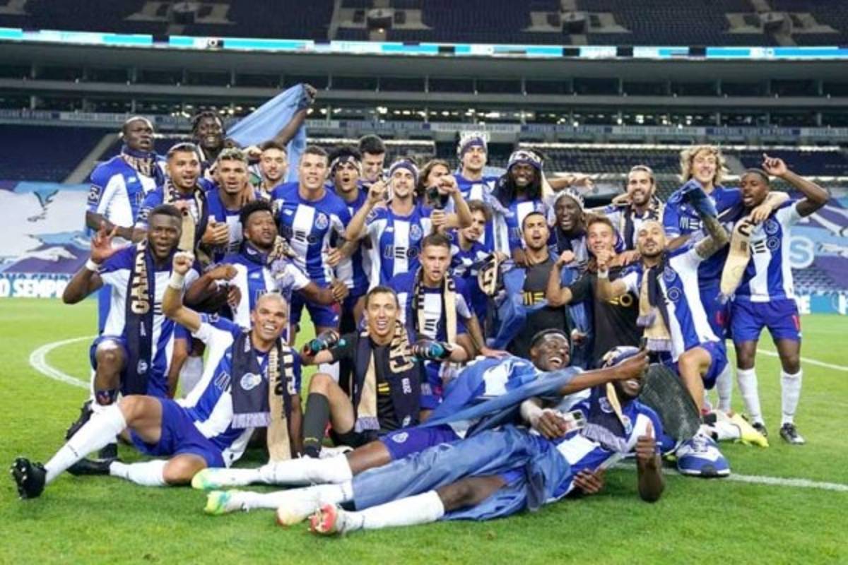 Real Madrid fuera del top 10 y sorpresivo primer lugar: Los 25 equipos con más títulos en el siglo XXI   