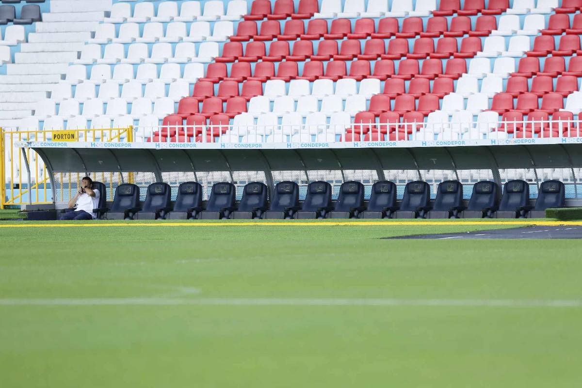 Así embellecen el Estadio Nacional para el Honduras - México: mantenimiento especial y los cambios en la cancha