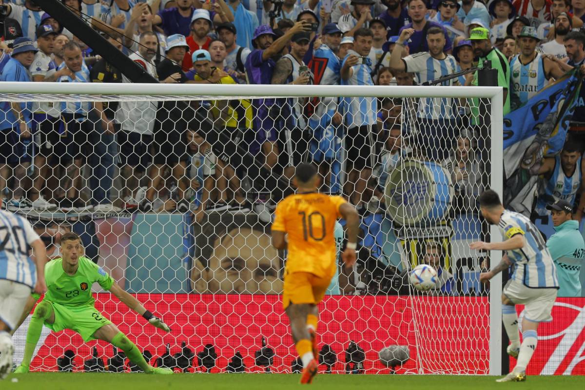 FOTOS: el desafiante festejo de Messi tras su récord, Antonella la goza en el palco, tremendo zafarrancho y Argentina explota