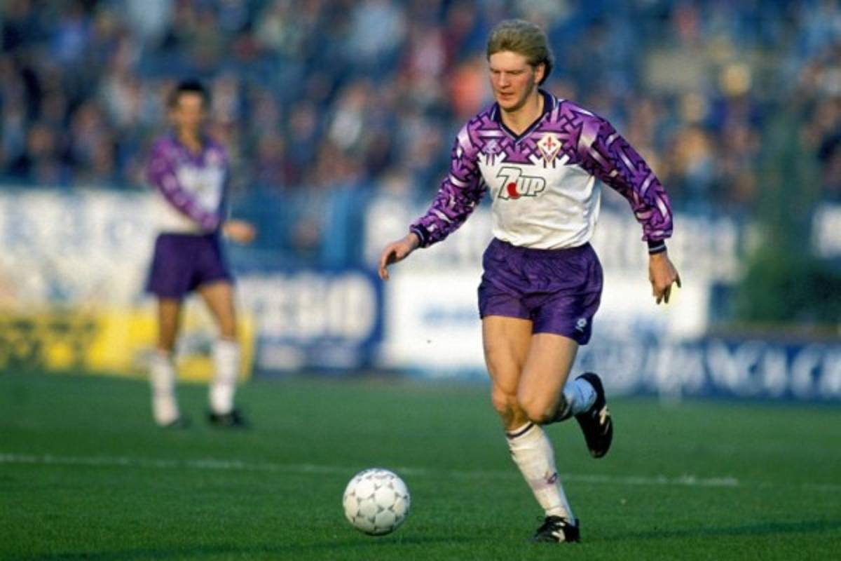 Los uniformes más polémicos en el mundo del fútbol, como el nuevo de España