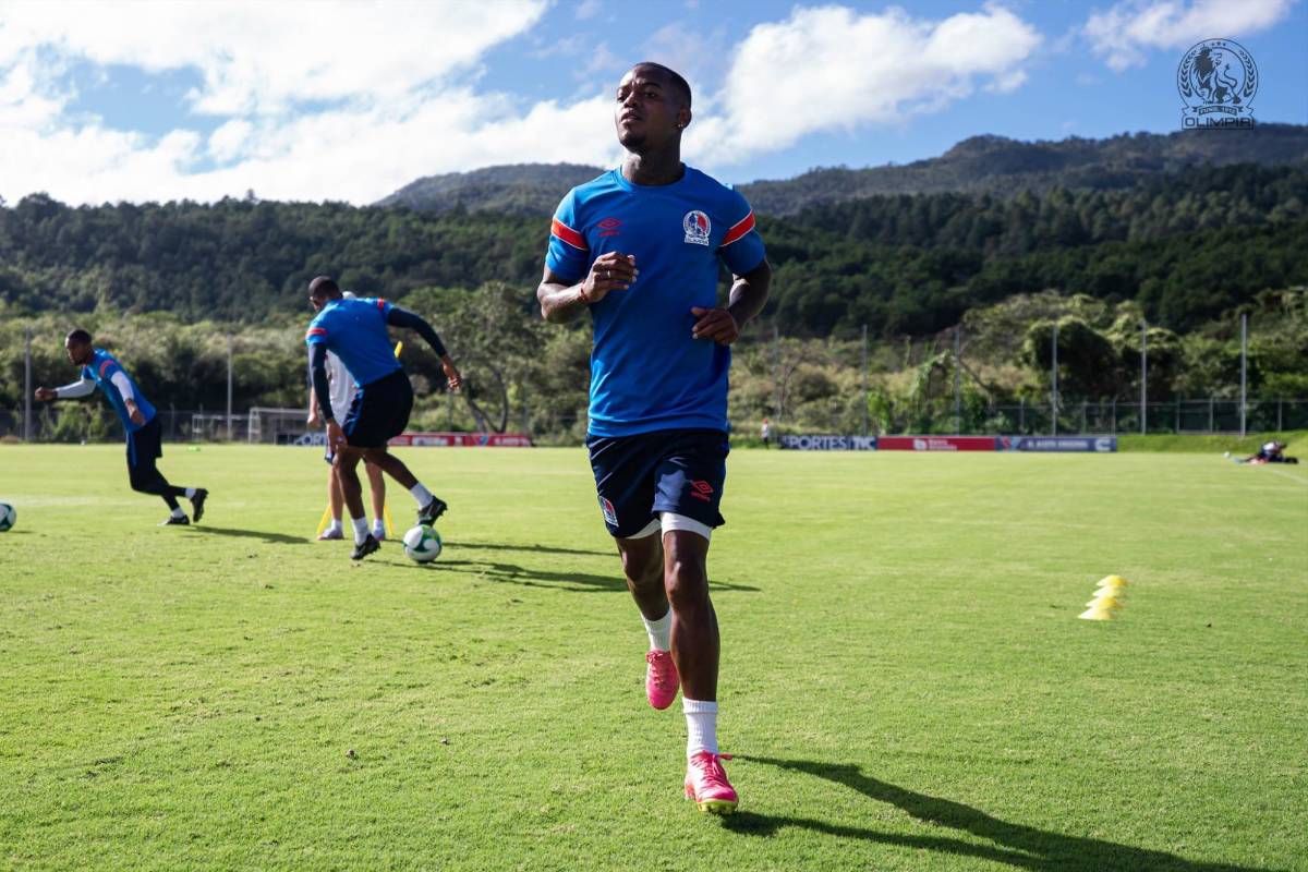 Con dos sensibles bajas: Así sería el 11 del Olimpia que prepara Pedro Troglio para enfrentar a la Real Sociedad en Tocoa