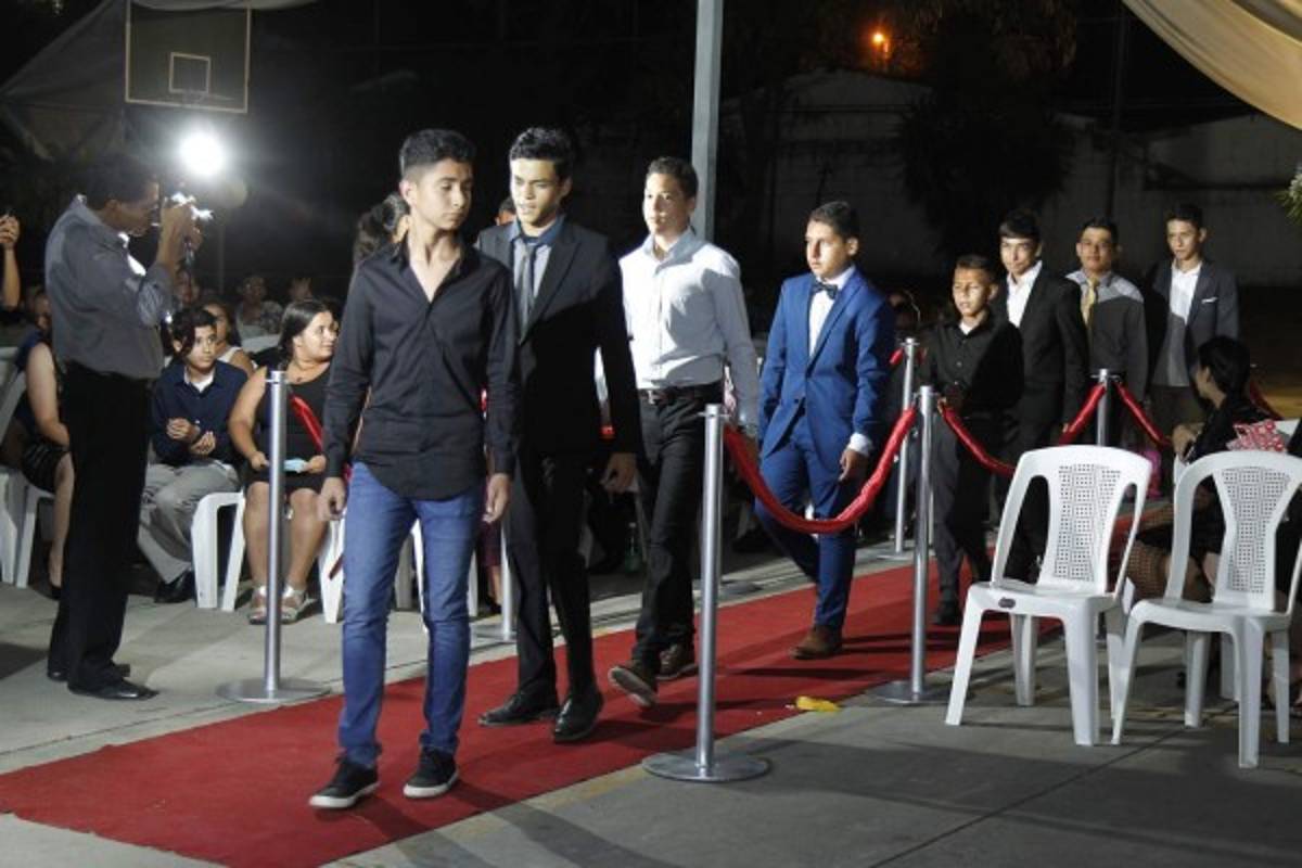 A lo FIFA, se realizó la Gala Kifaru del Instituto Happy New Dawn