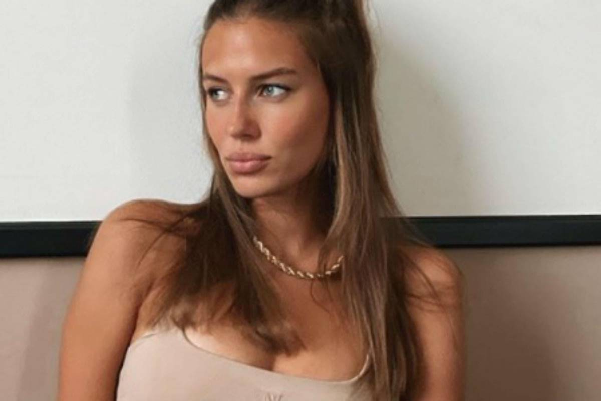 ¡No es el más guapo! Así es Nicole Poturalski, la ex de Brad Pitt que sale con figura del Dortmund