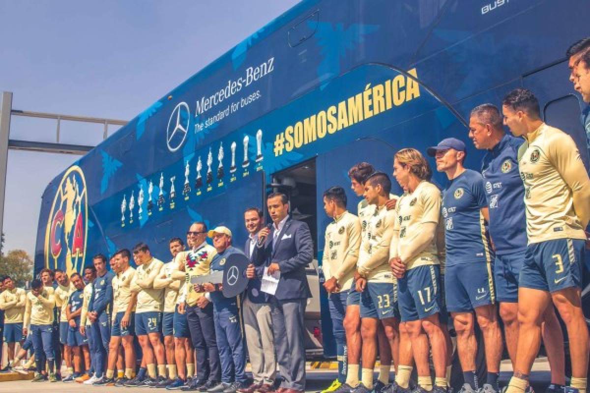 Liga MX: Así es el nuevo y espectacular bus del América; 'Piojo' Herrera lo estrenó