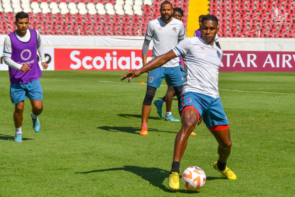 ¡Por otro triunfo histórico! Olimpia realiza reconocimiento del Estadio Jalisco a horas de la batalla ante Atlas por Champions Concacaf