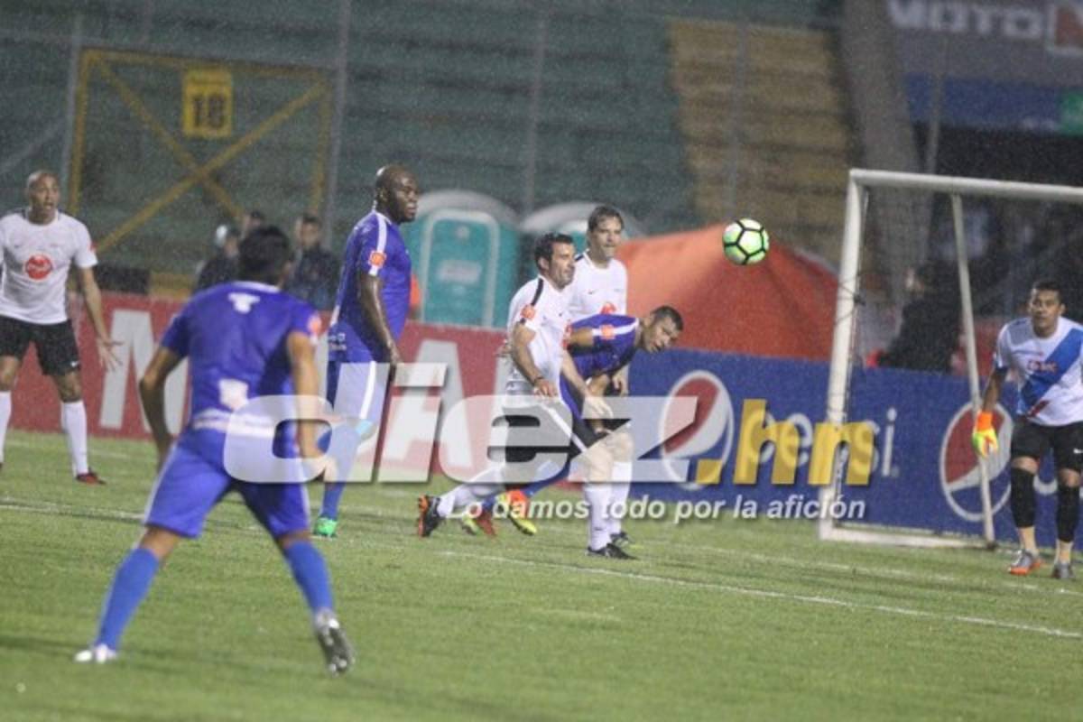 ¡Noche mágica! Las Leyendas del Mundo se robaron el espectáculo en el 'Partido por la Paz'