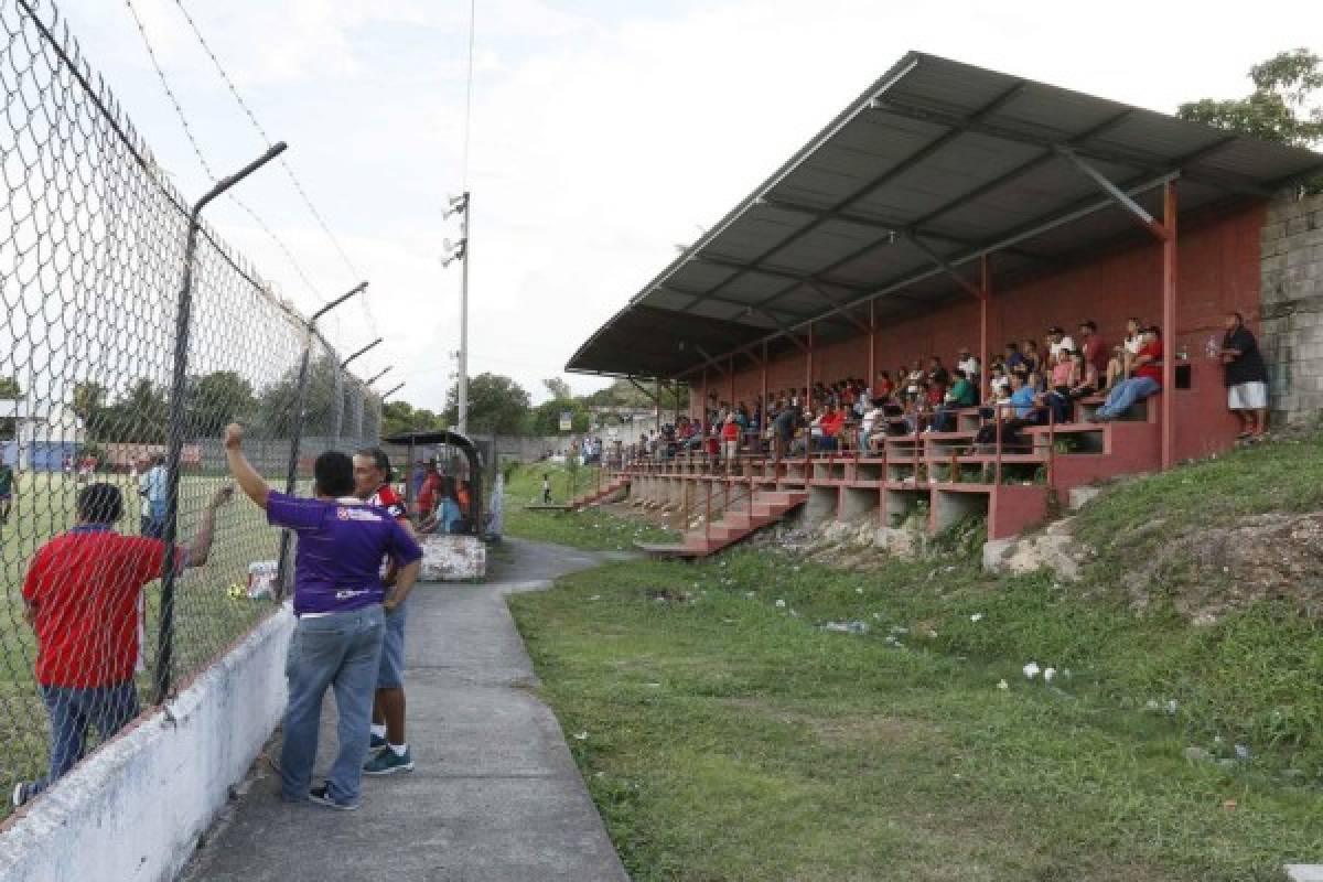 Así es el humilde estadio donde juega el 'PSG' de Honduras