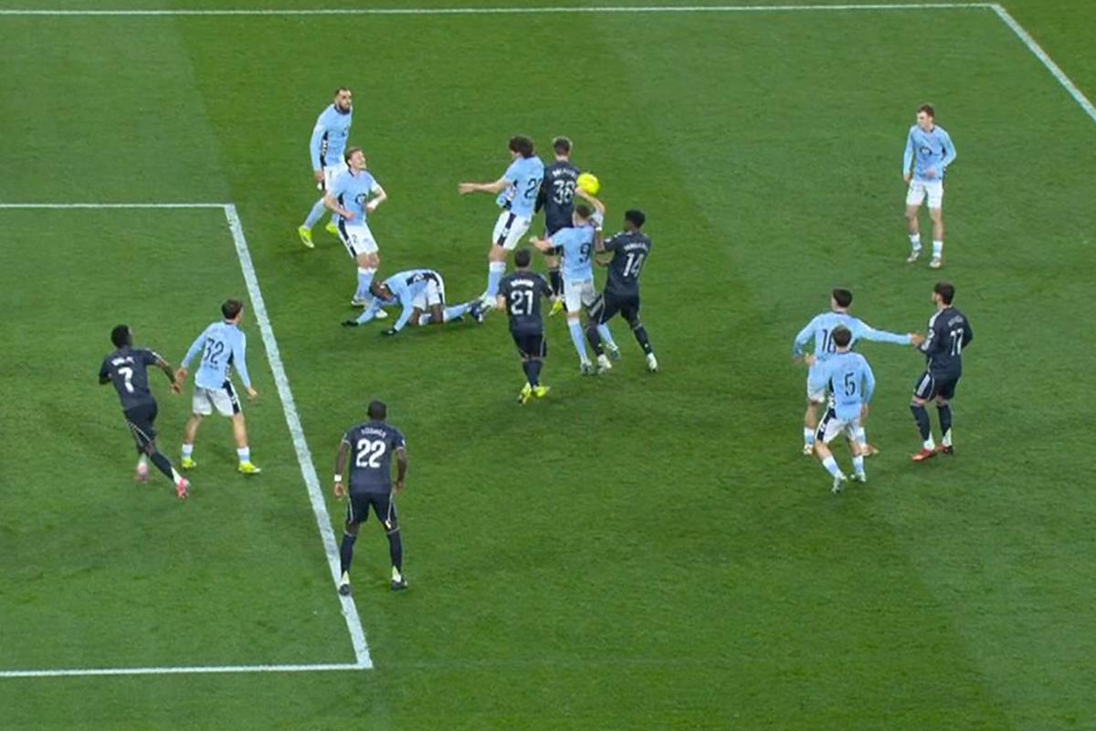 ¿Robo al Celta? La roja y el penal que reclamó el Real Madrid; aclarada la polémica en el gol del triunfo al 95'