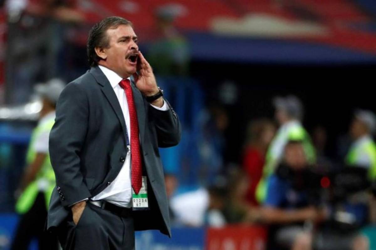 Los salarios de los técnicos de Concacaf, Fabián Coito de los más bajos