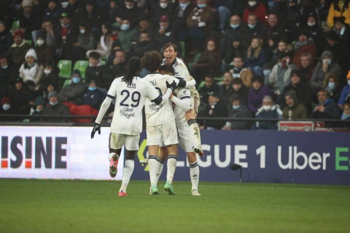 Agradeció a la afición y celebró como la 'panterita': Así vivió Alberth Elis su tercer gol en Francia   