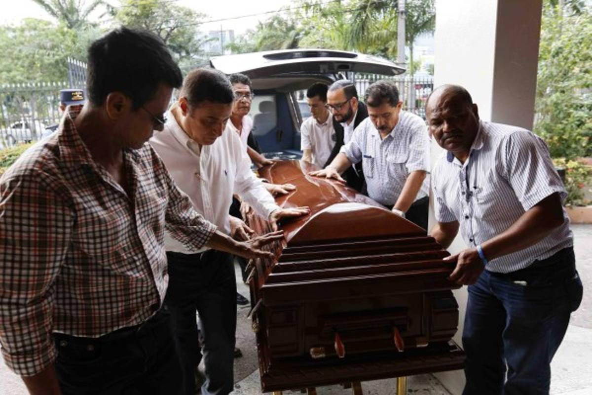 FOTOS: Así fue el último adiós al entrenador hondureño Edwin Pavón