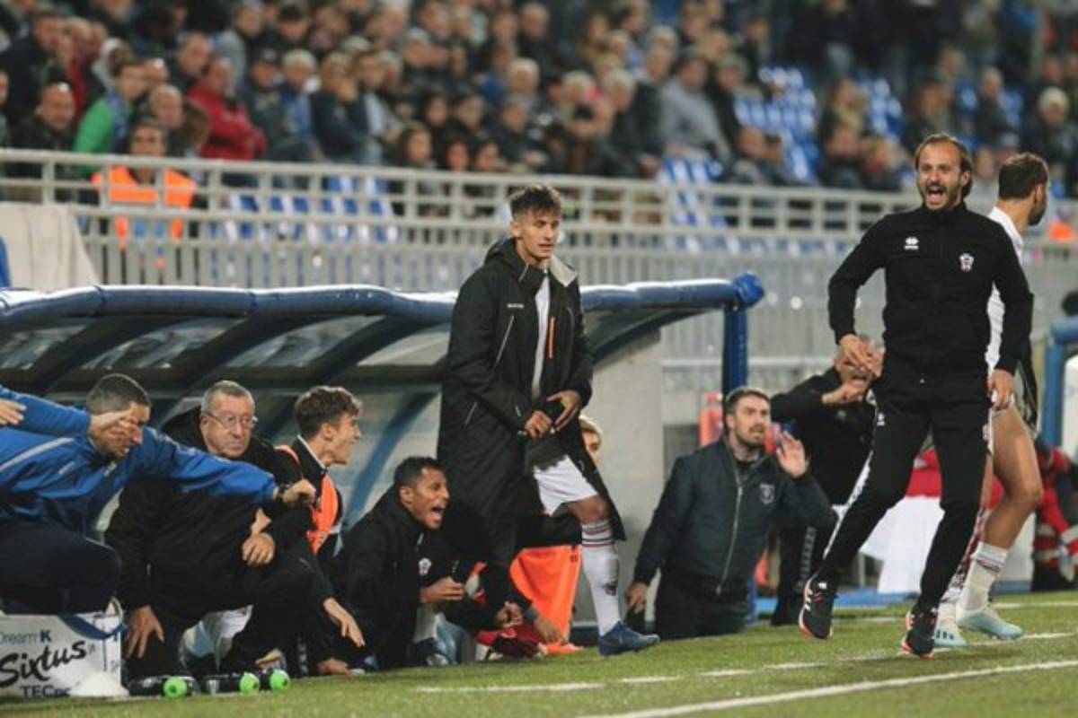 Nueva faceta: Los 15 exfutbolistas que quizá no sabías que son entrenadores