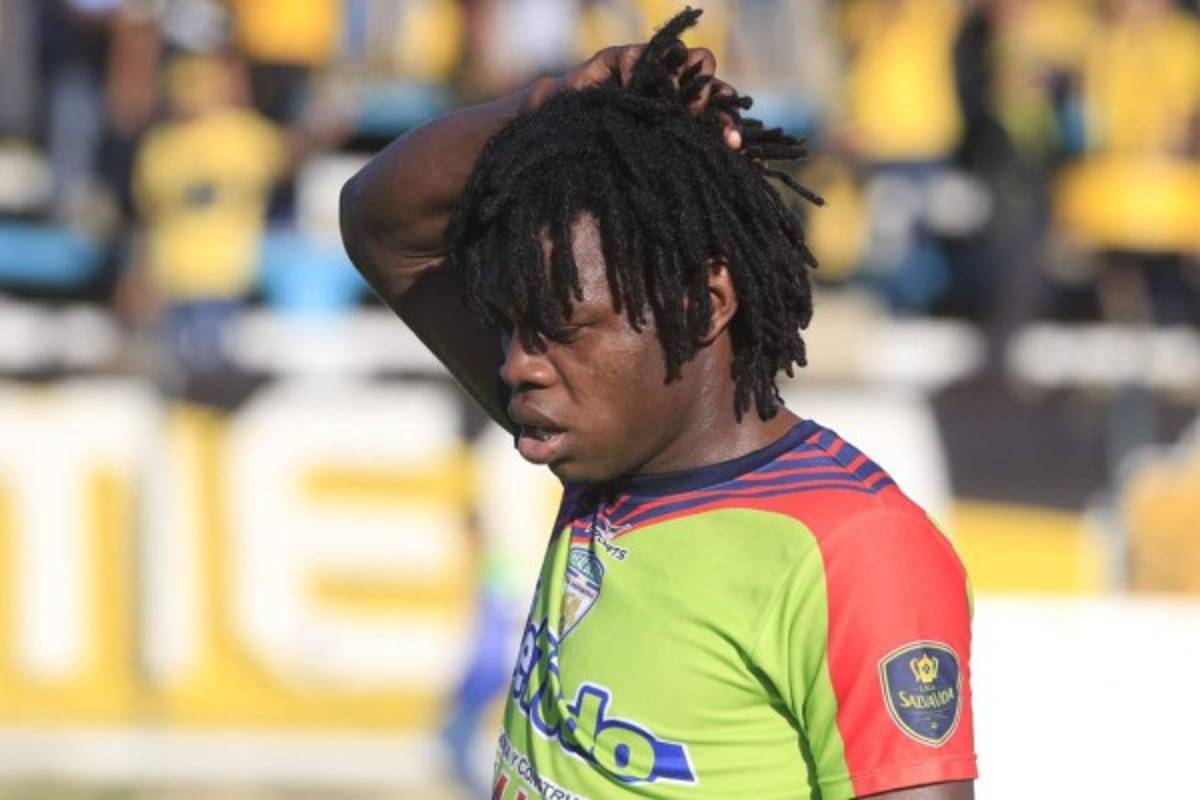 Fichajes: Roger Rojas regresa a Costa Rica, Troglio con inminente fichaje y Beckeles es noticia