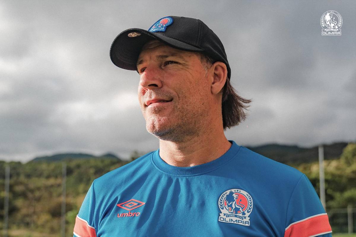 Así fue el último entreno de Olimpia previo a la semifinal: La gorra de Pedro Troglio en conmemoración al récord y Jorge Álvarez listo