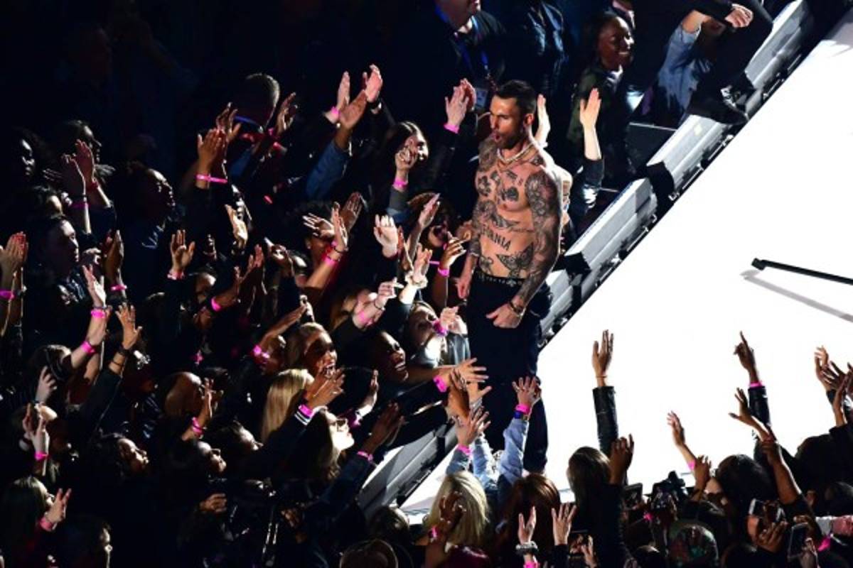 No se vio en TV: La locura de los patriotas y la foto curiosa de Maroon 5 en el Super Bowl 2019