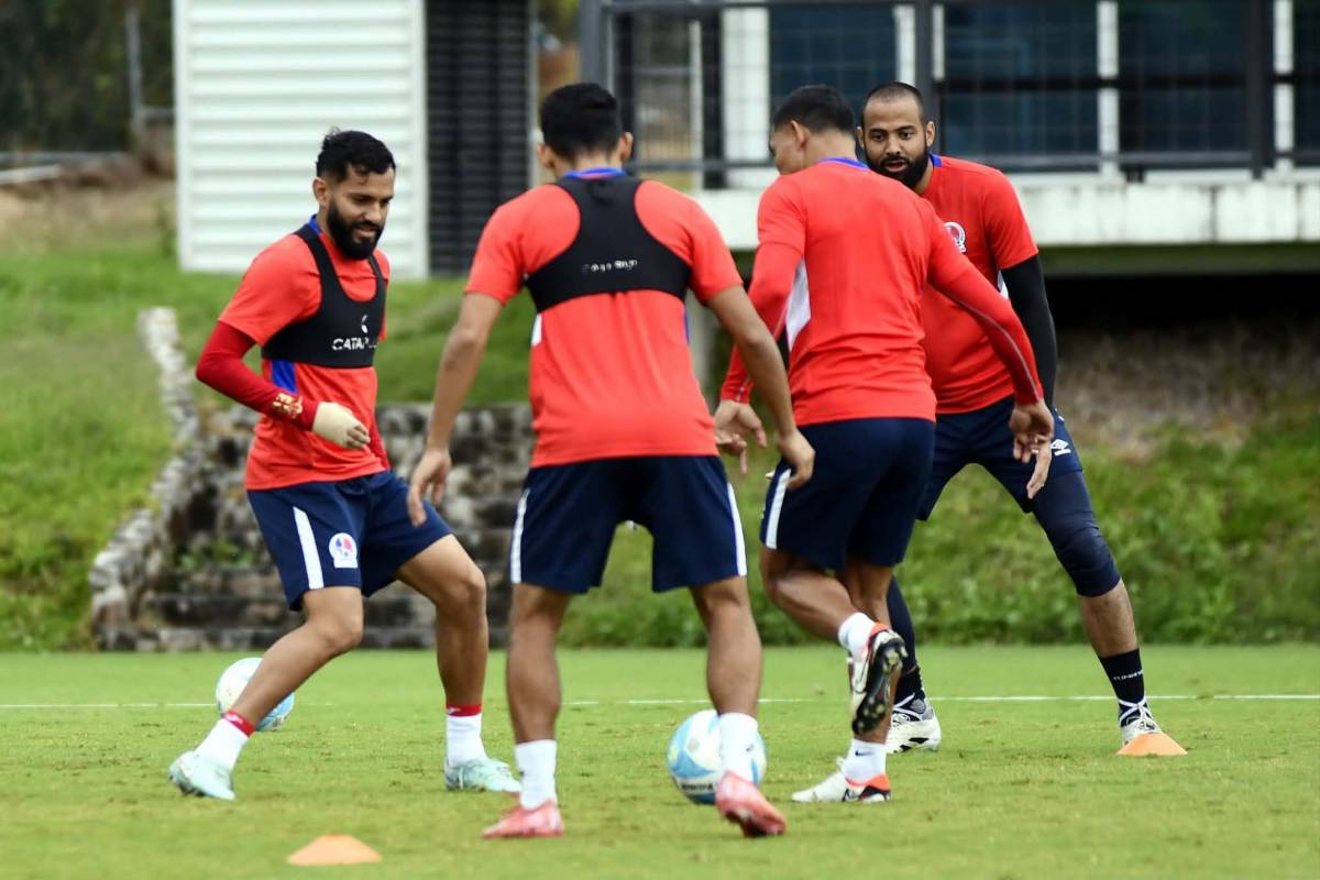 Dos ausencias importantes y el nuevo fichaje que luce el Olimpia: así se vivió el entreno del León en el CAR