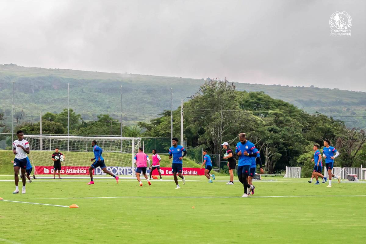 ¡Con Chirinos y Alex López! Pedro Troglio emprendió los trabajos en el Olimpia ¿qué pasará con Najar y Benguché?