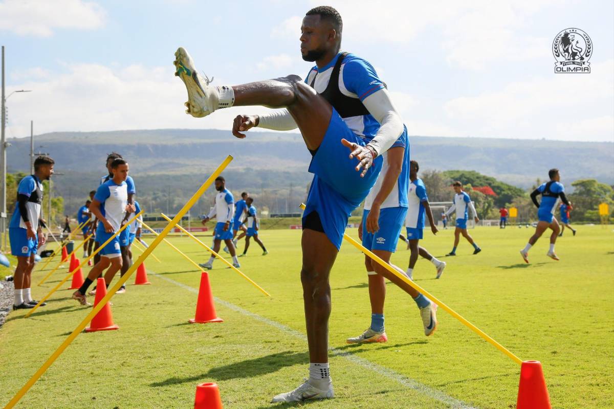 ¿Qué pasa con Edwin Rodríguez? Espinel decide si juega con 1 o 2 delanteros en la primera batalla de la final contra Real España