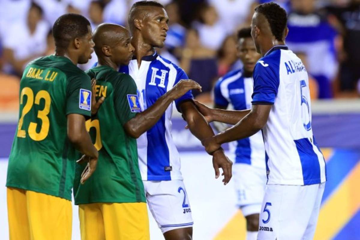 NO SE VIO EN TV: Penoso lo que sucedió al finalizar juego Honduras-Guayana Francesa