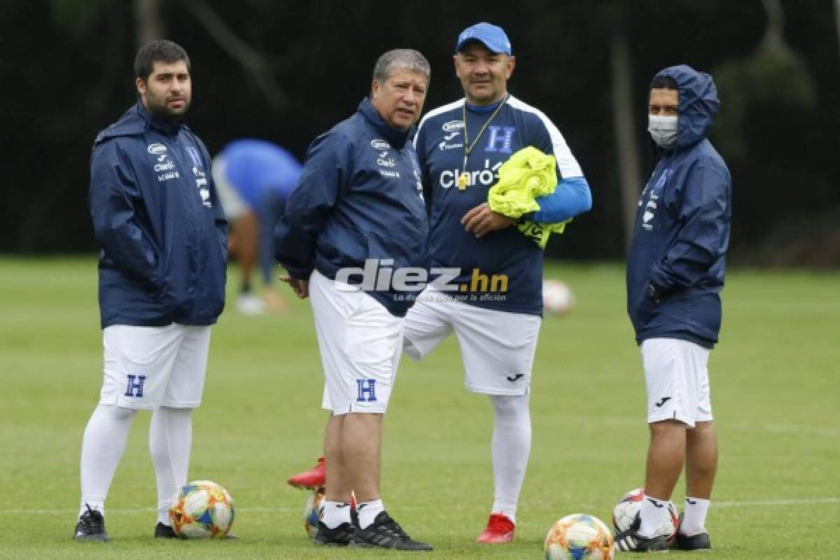 'Bolillo' Gómez recibe a viejo conocido en el entrenamiento de Honduras; el mano a mano de Elis con Choco Lozano