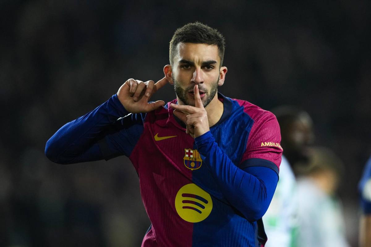 Raphinha fiel a su celebración, Yamal se divierte ante Betis y polémico gol anulado; ¿por qué Gavi no celebró?