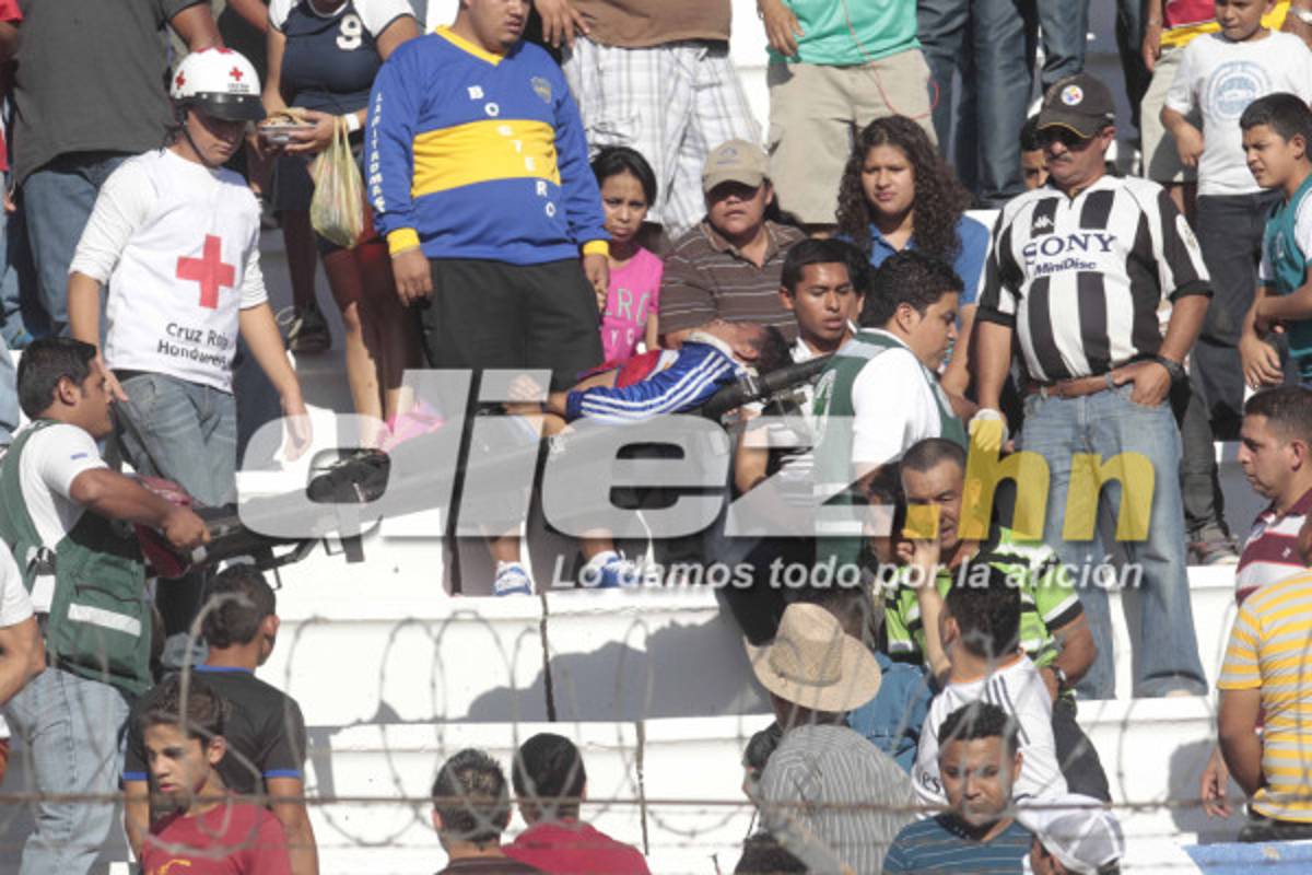 Violencia en las gradas empaña clásico capitalino
