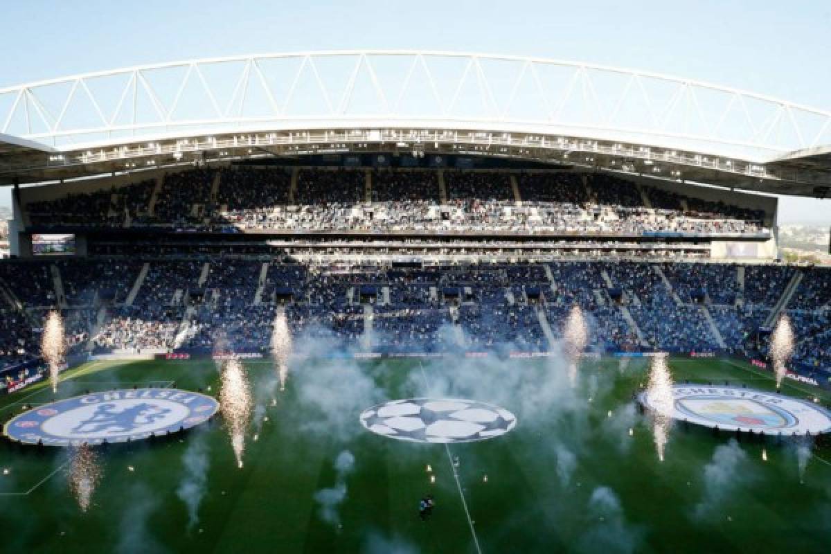 Así fue el espectacular show previo a la final de la Champions League: Selena Gómez deslumbró junto a Marshmello