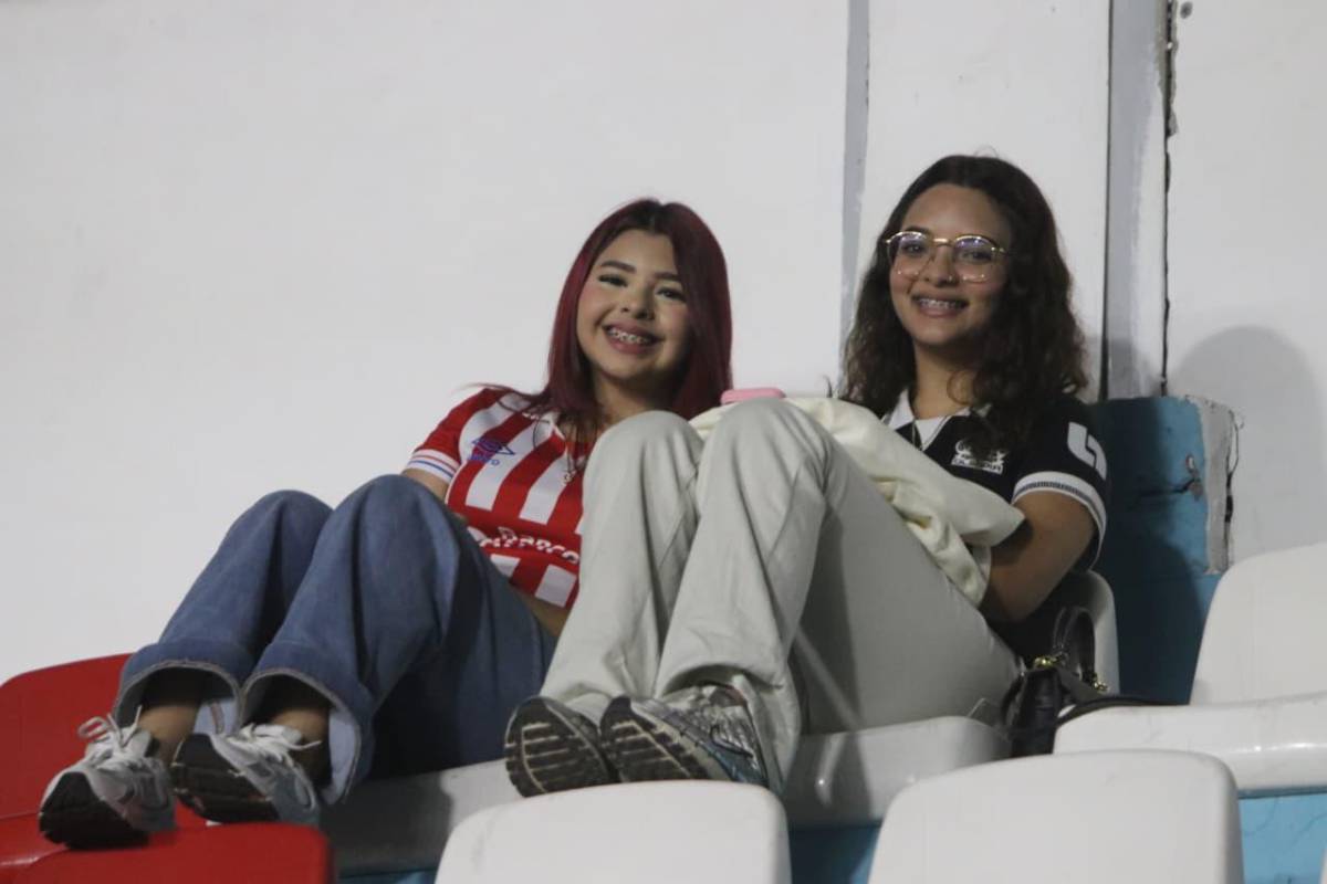 Bellezas olimpistas: Aficionadas causan fascinación en el estadio Nacional Chelato Uclés en juego ante Marathón