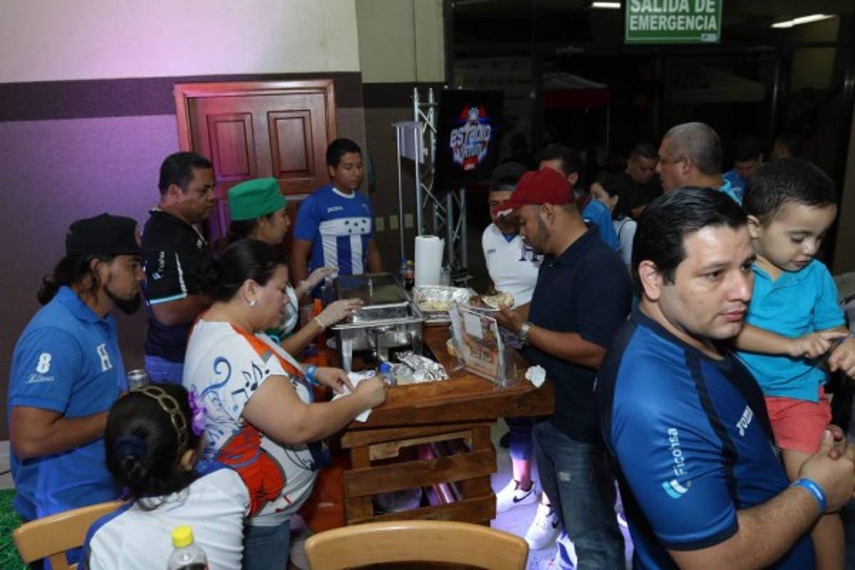 Gran ambiente el que se vivió en el Estadio Virtual de DIEZ