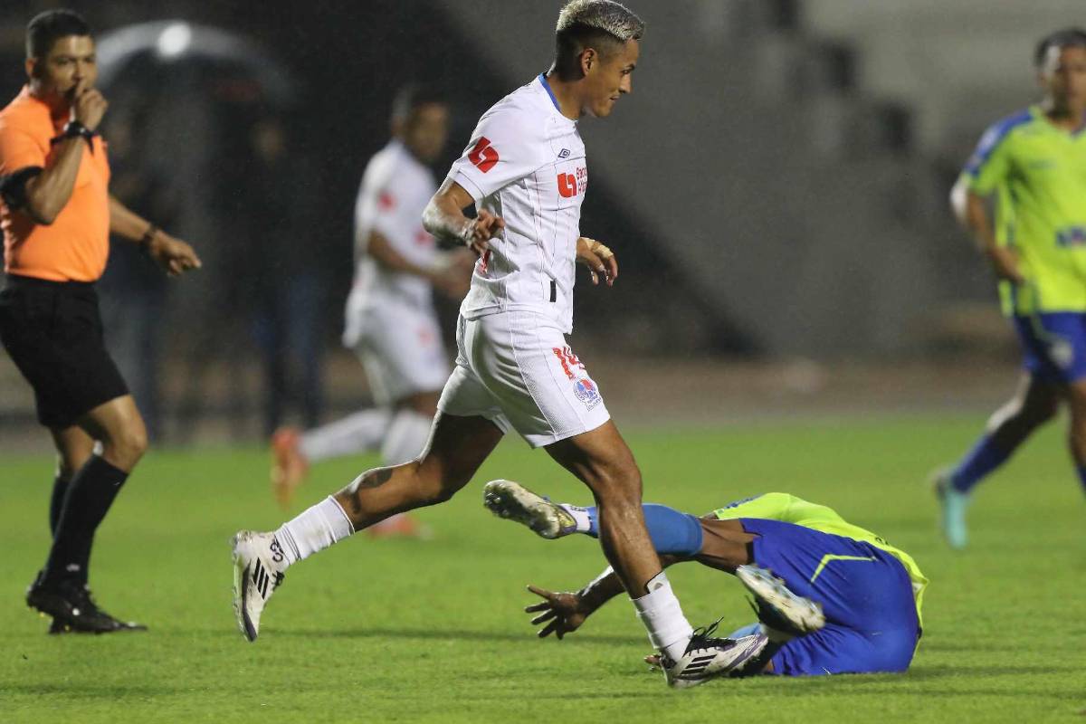 ¿Jugará Yustin Arboleda? El 11 titular que se perfila en el Olimpia de Pedro Troglio para la final de ida ante Motagua